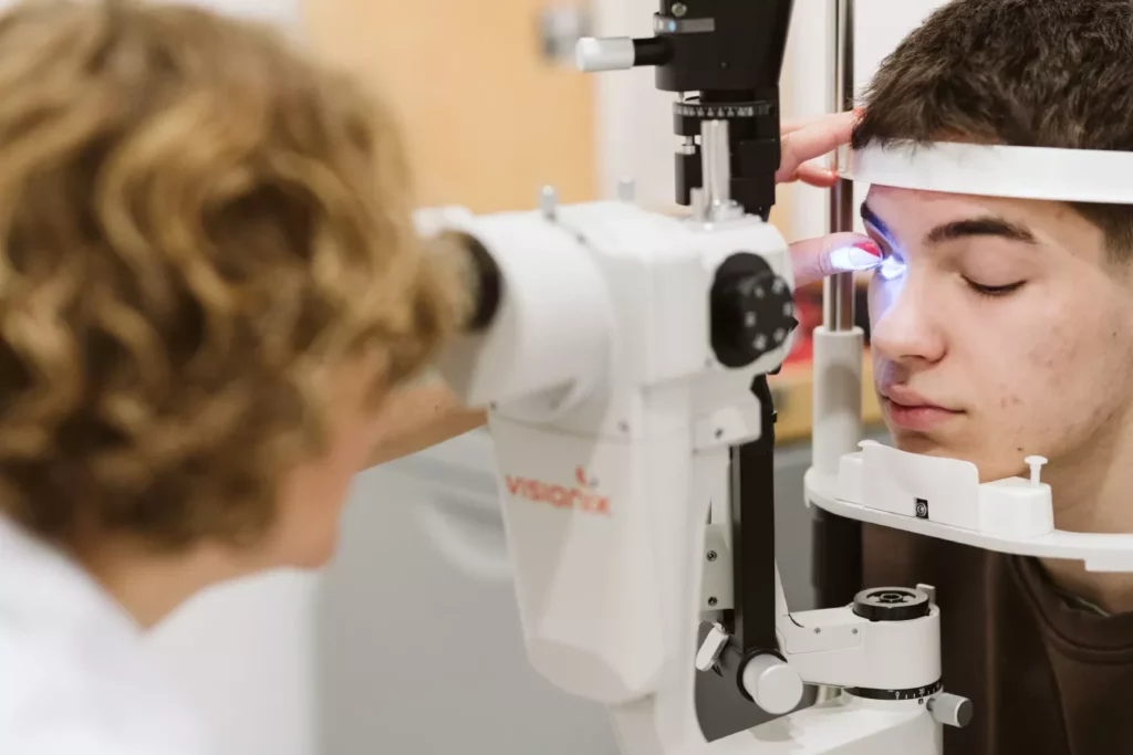 diagnoza i leczenie refrakcji i akomodacji
